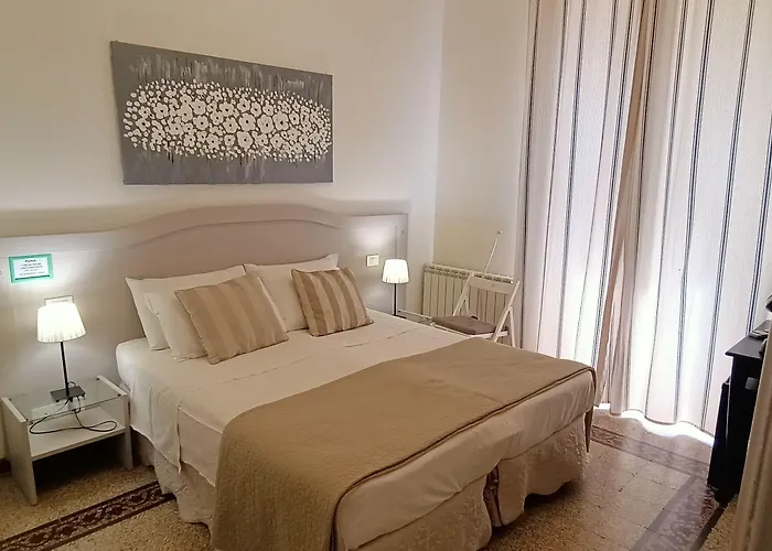 Bed and Breakfast Biancoreroma B&B 4*